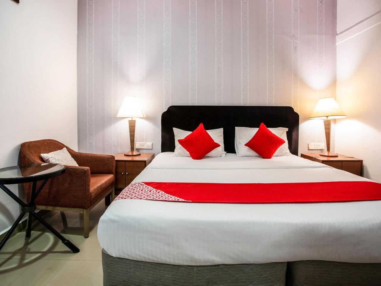 Oyo 104 Pegasus Hotel Singapore Ngoại thất bức ảnh